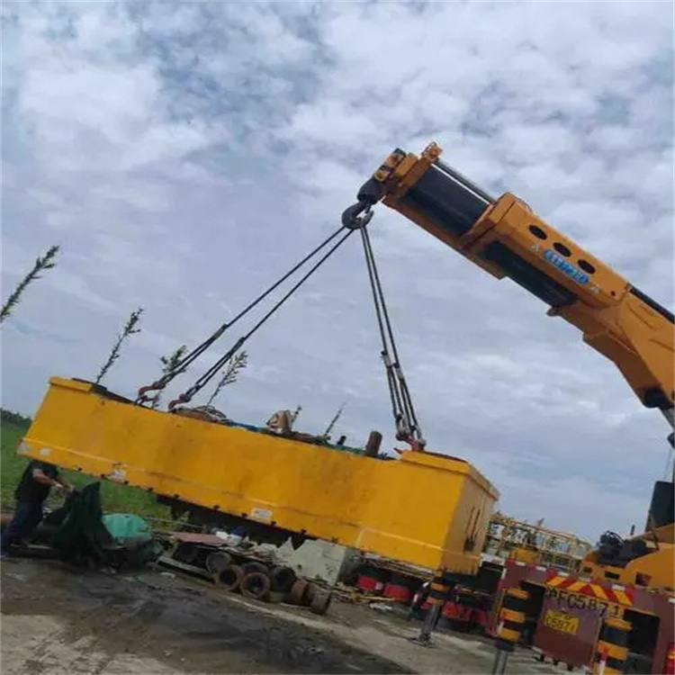 博白吊车吊集装箱需要多少钱