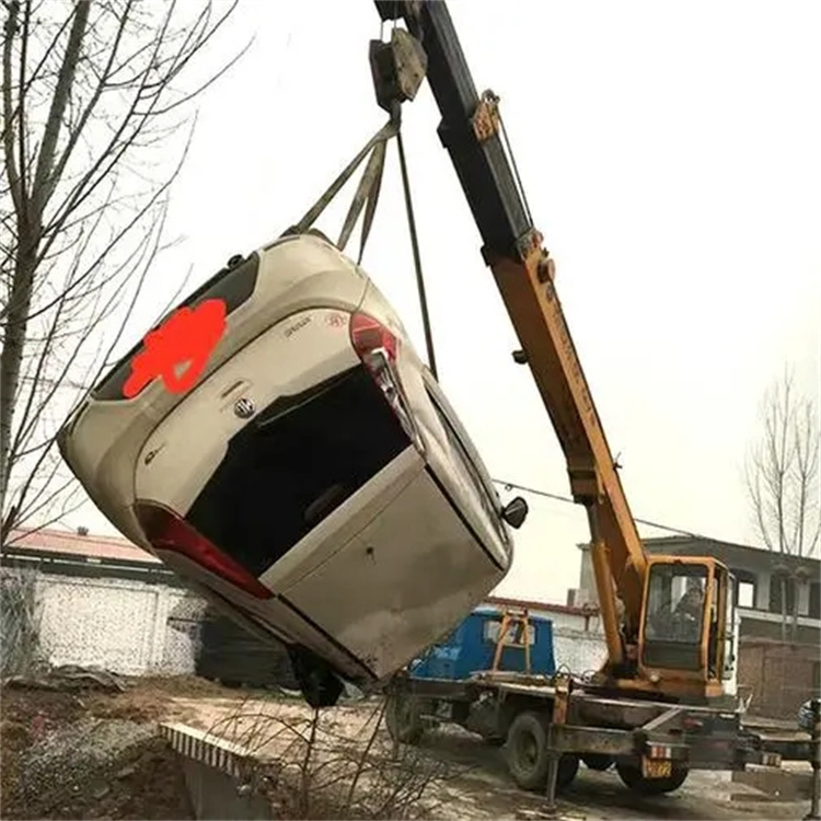 博白吊车救援小汽车怎么吊